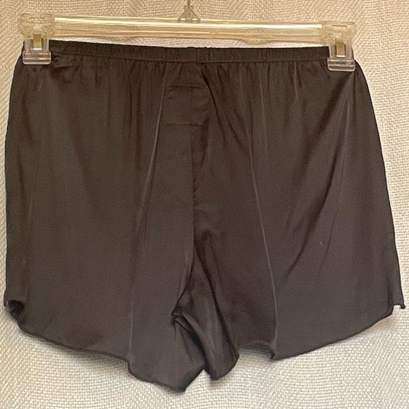 Chaser silky pull on easy shorts - Picture 2 of 9